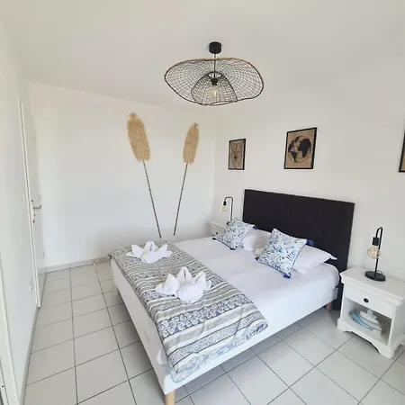 Lägenhet T2 Avec Grande Terrasse