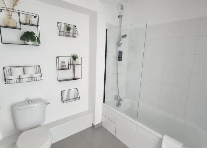 T2 Avec Grande Terrasse *